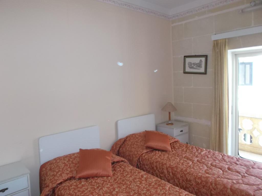 Ta' Karmni Apartment Marsalforn Phòng bức ảnh